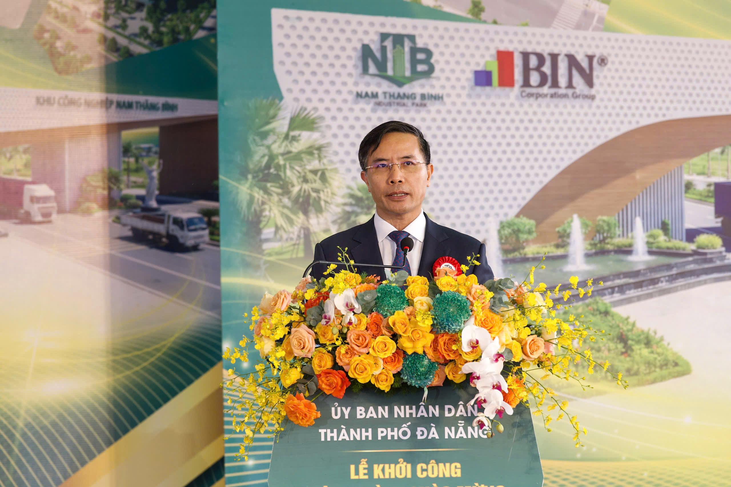 Ông Phạm Đức Ẩn