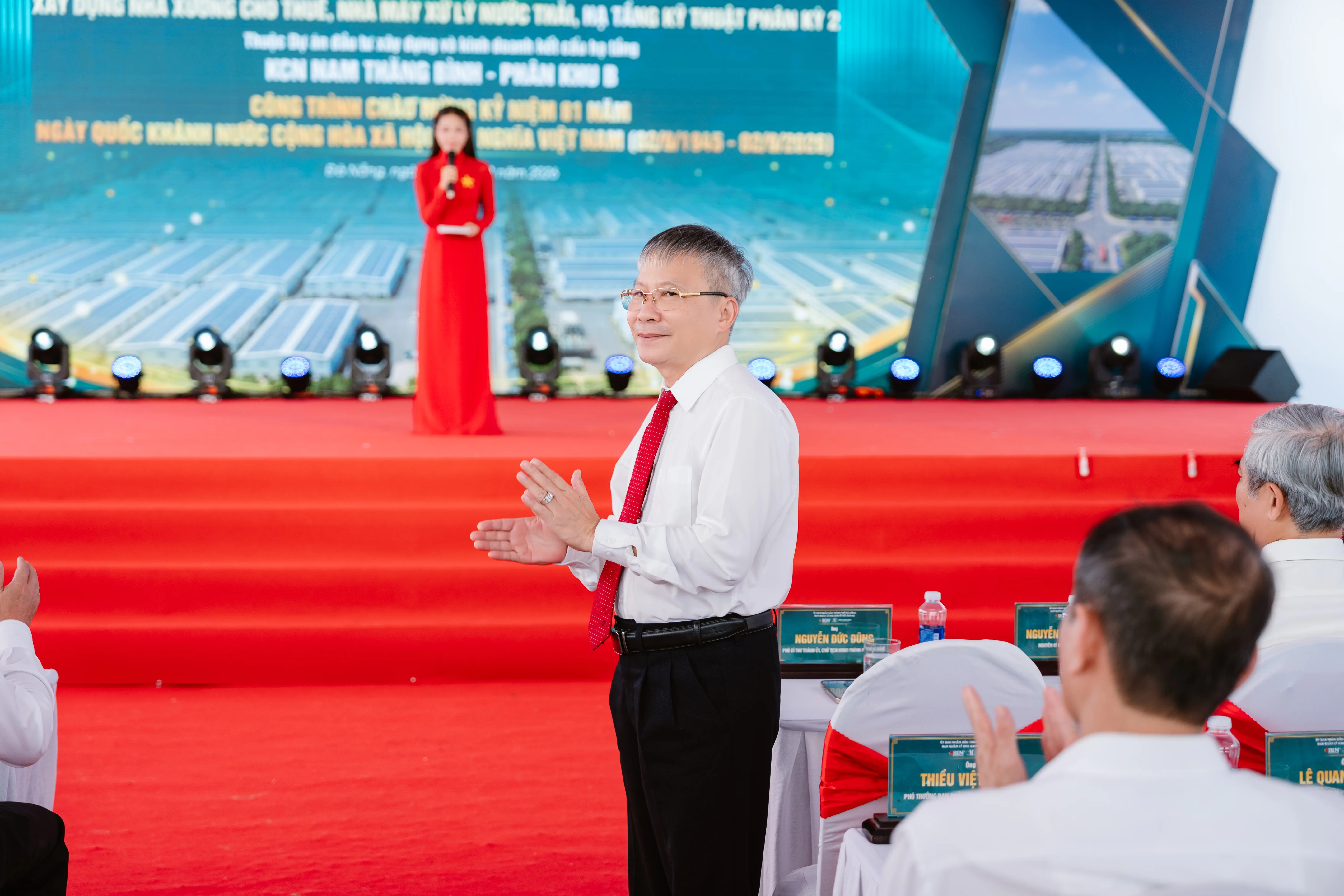 Chủ tịch HĐND thành phố Nguyễn Đức Dũng dự lễ khởi công